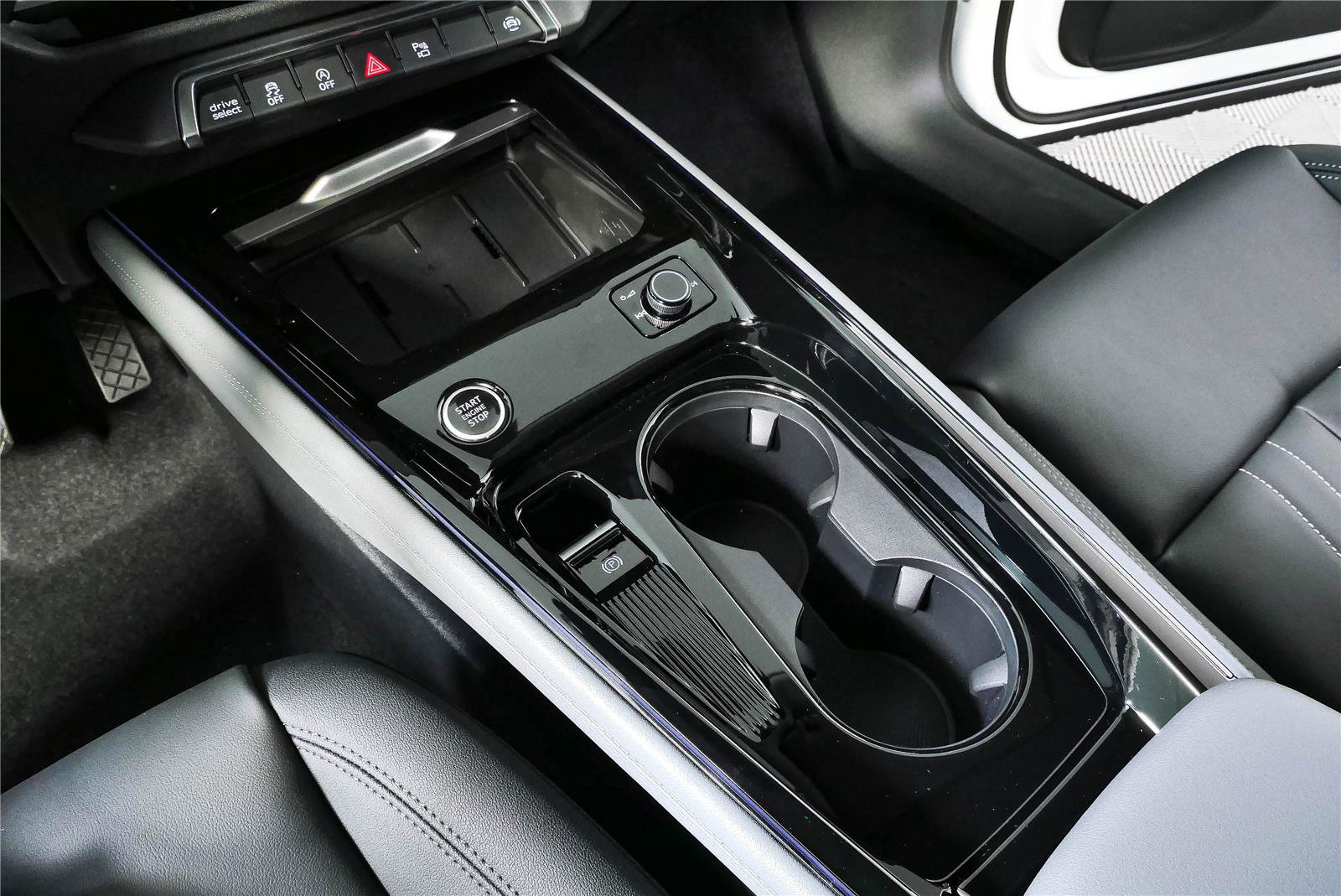 New 2026 Audi Q3 quattro 2.0T AWD/4WD image 19