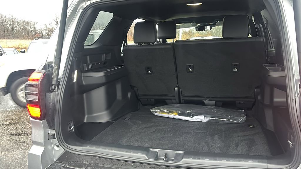 Used 2025 Toyota 4Runner TRD Off-Road Premium w/ Tow Technology Package image 34