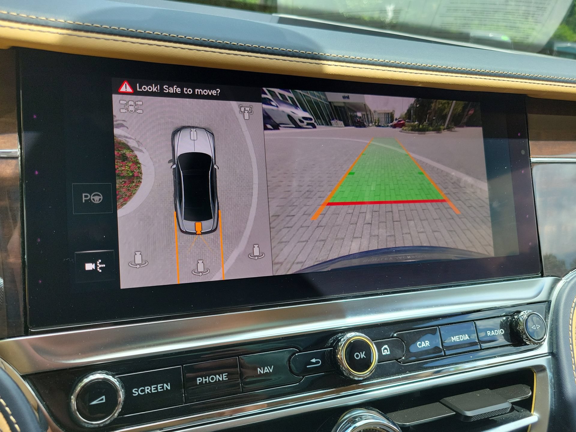 Used 2025 Bentley Flying Spur Plug-In Hybrid AWD/4WD image 67