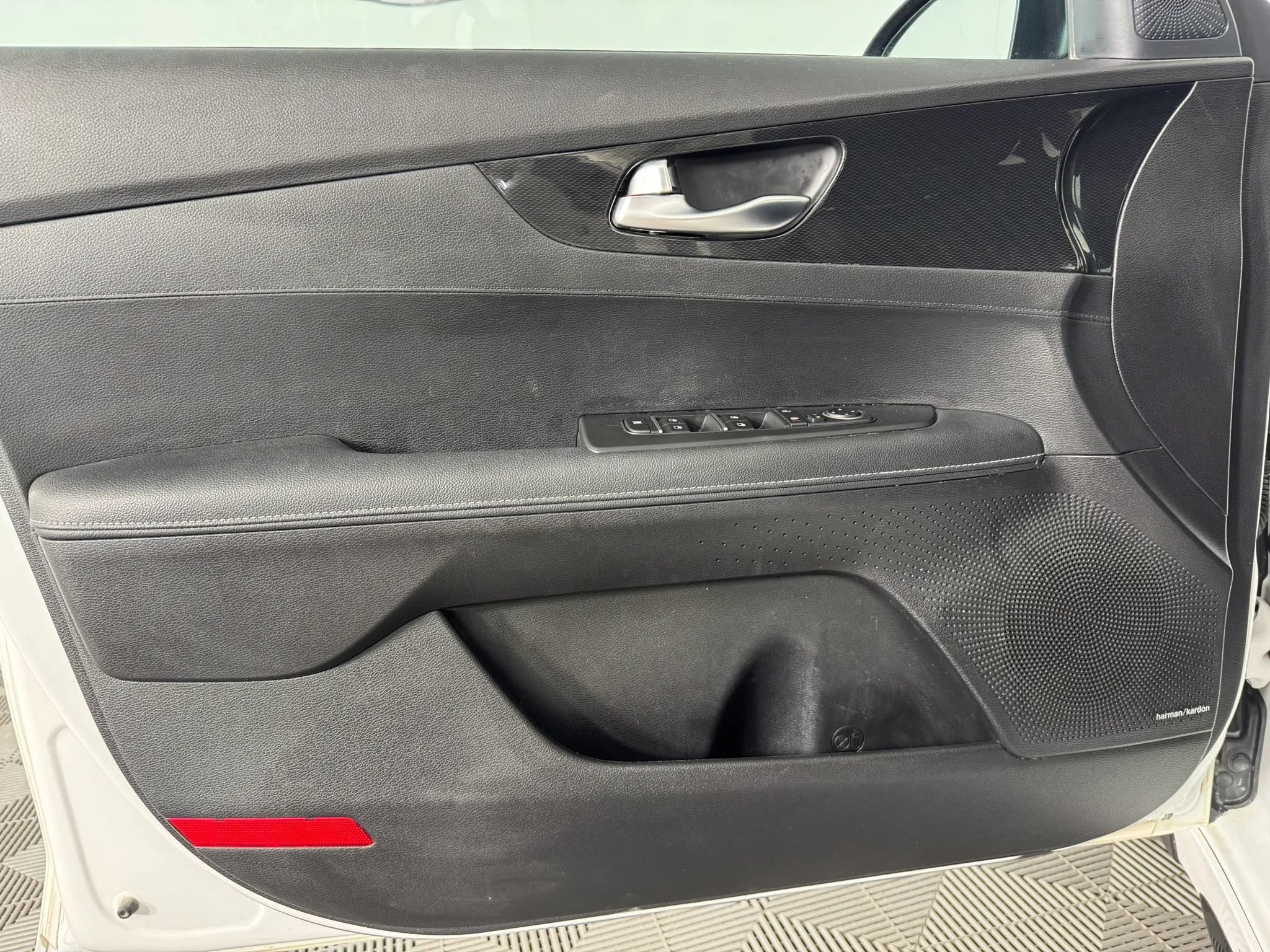 Used 2023 Kia Forte GT-Line w/ GT-Line Premium Package FWD image 37
