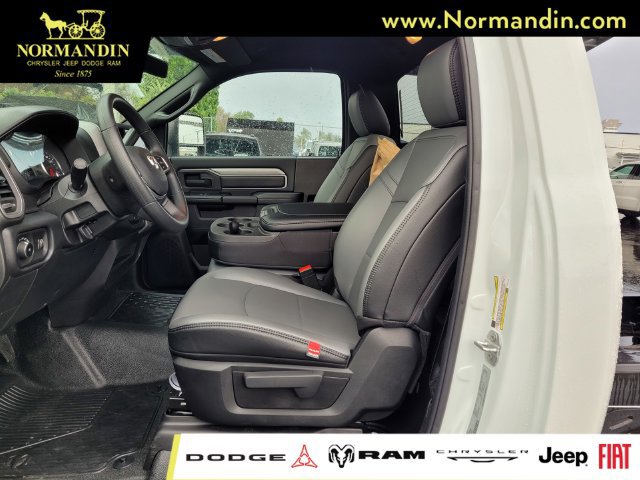 New 2026 RAM 5500 Tradesman AWD/4WD image 6