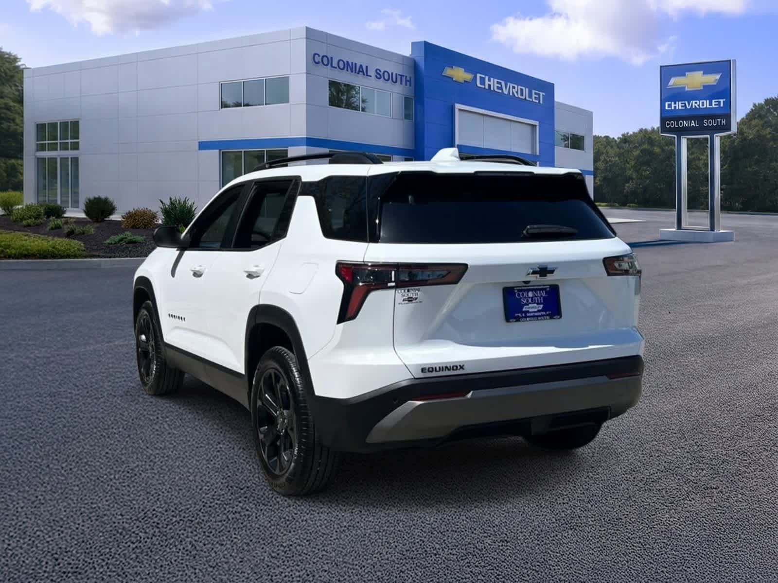 Certified 2026 Chevrolet Equinox LT w/ Midnight Edition FWD image 4