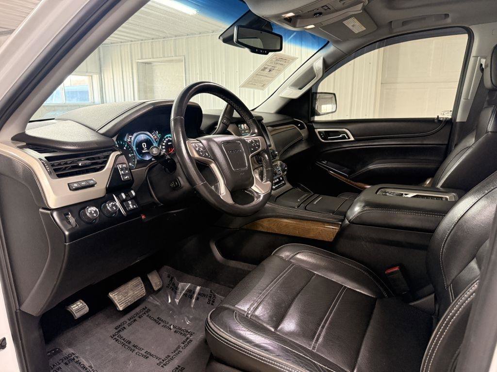 Used 2019 GMC Yukon XL Denali w/ Denali Ultimate Package image 10
