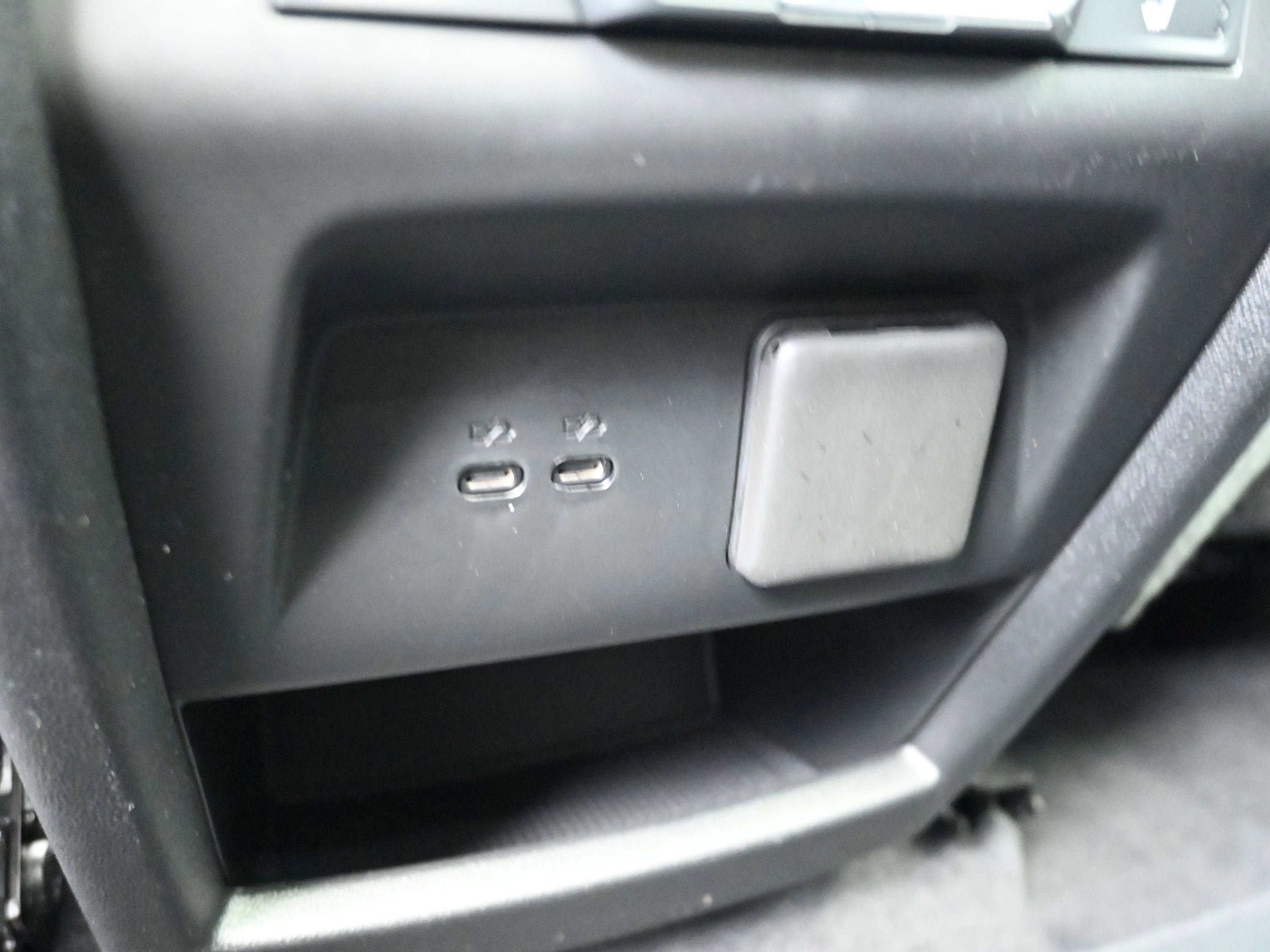 Certified 2024 Chevrolet Traverse RS FWD image 25