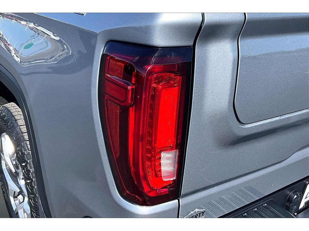 Used 2024 GMC Sierra 1500 SLT w/ SLT Premium Package AWD/4WD image 21