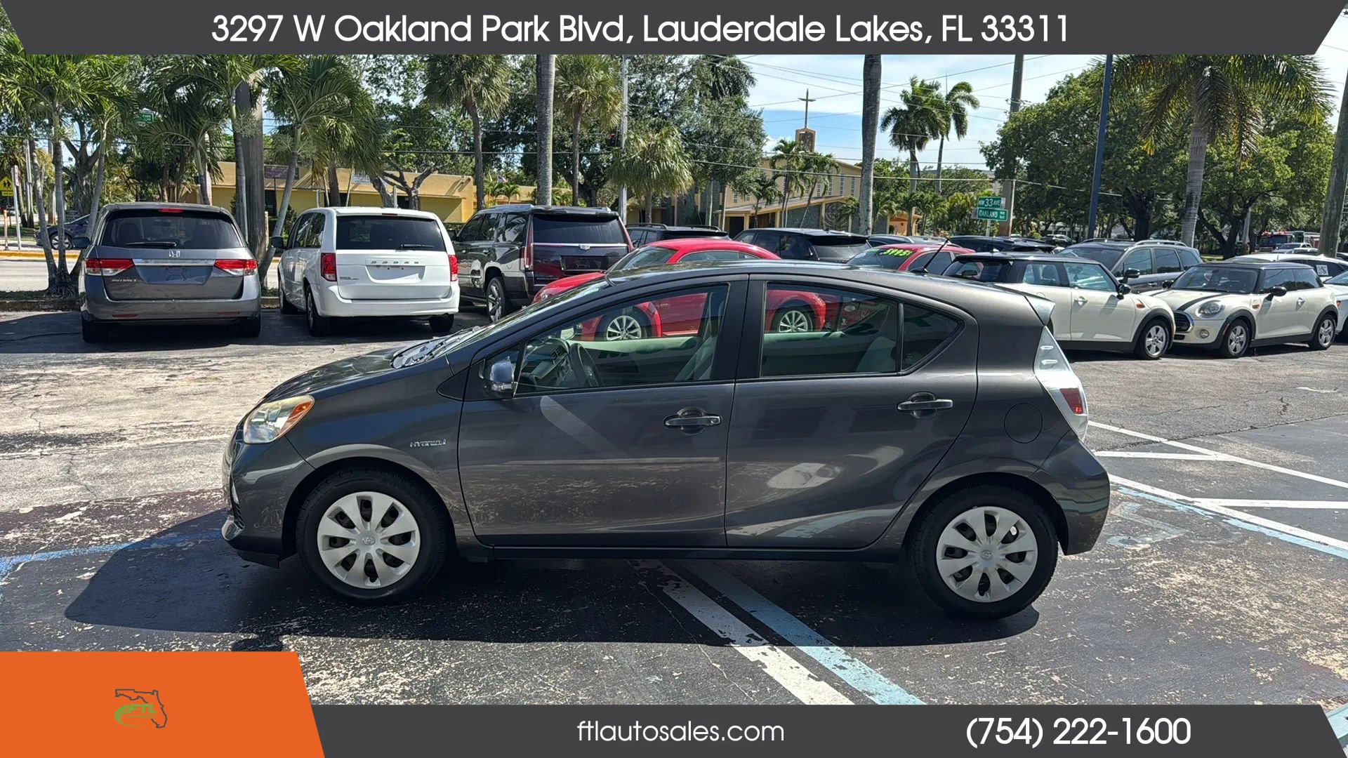 Used 2013 Toyota Prius C One FWD image 7