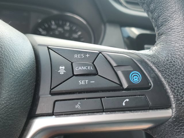 Used 2019 Nissan Rogue SV w/ Premium Package AWD/4WD image 24