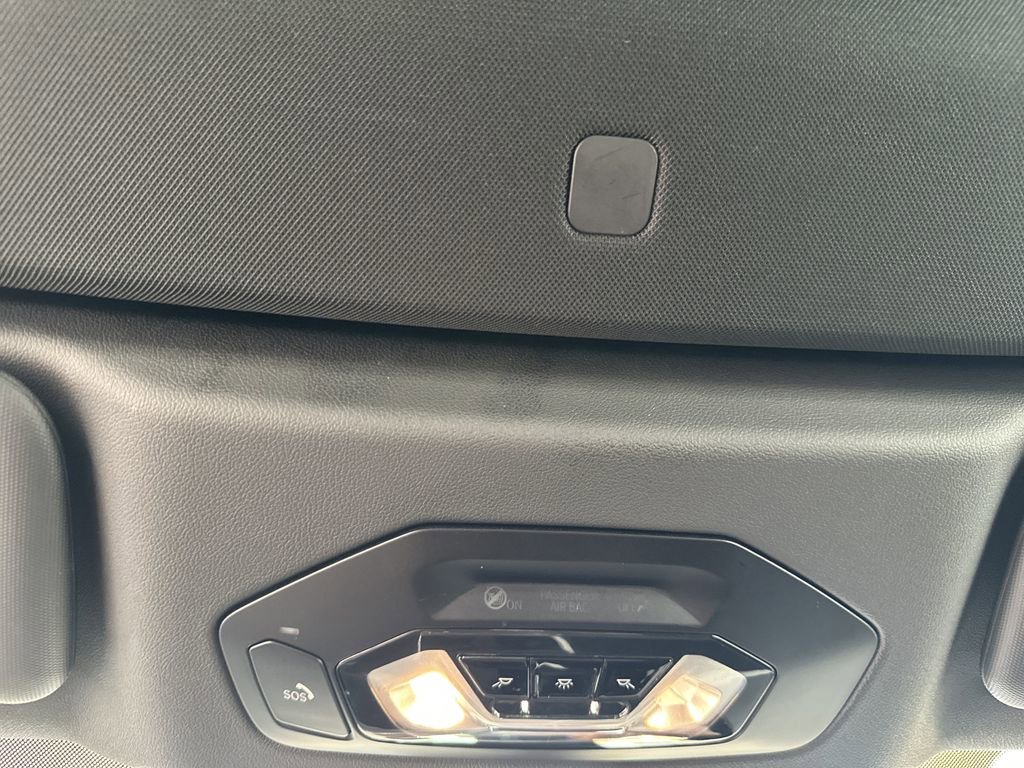 Used 2025 BMW 430i Convertible image 25