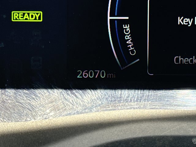 Used 2025 Toyota Camry SE FWD image 23