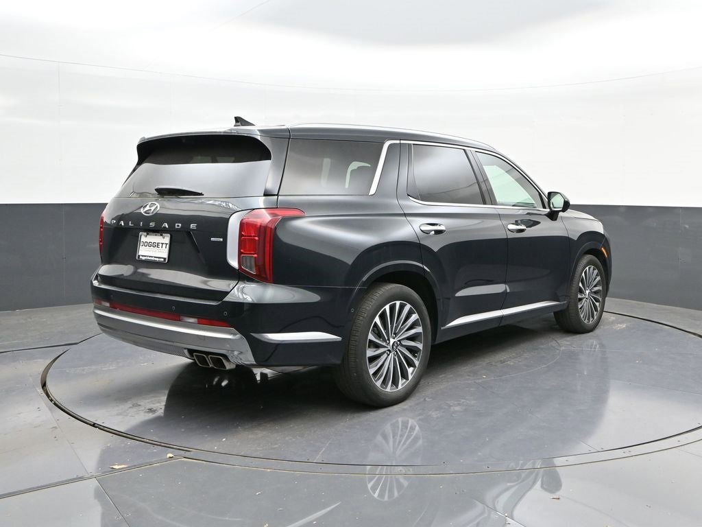 Used 2024 Hyundai Palisade Calligraphy image 11