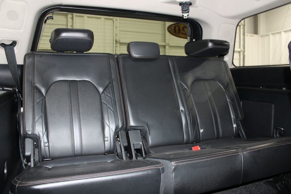 Used 2020 Ford Expedition Platinum RWD image 33