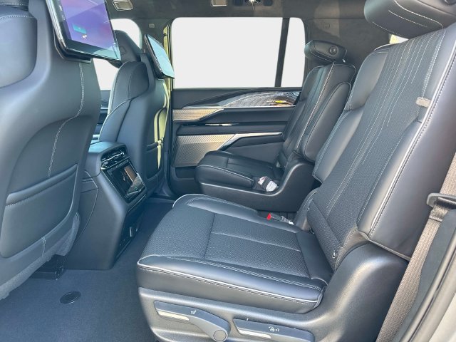 New 2026 Cadillac Escalade IQL Sport 2 w/ LPO, ONYX Package AWD/4WD image 13