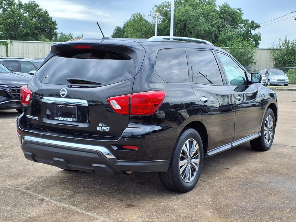 Used 2018 Nissan Pathfinder SL FWD image 4