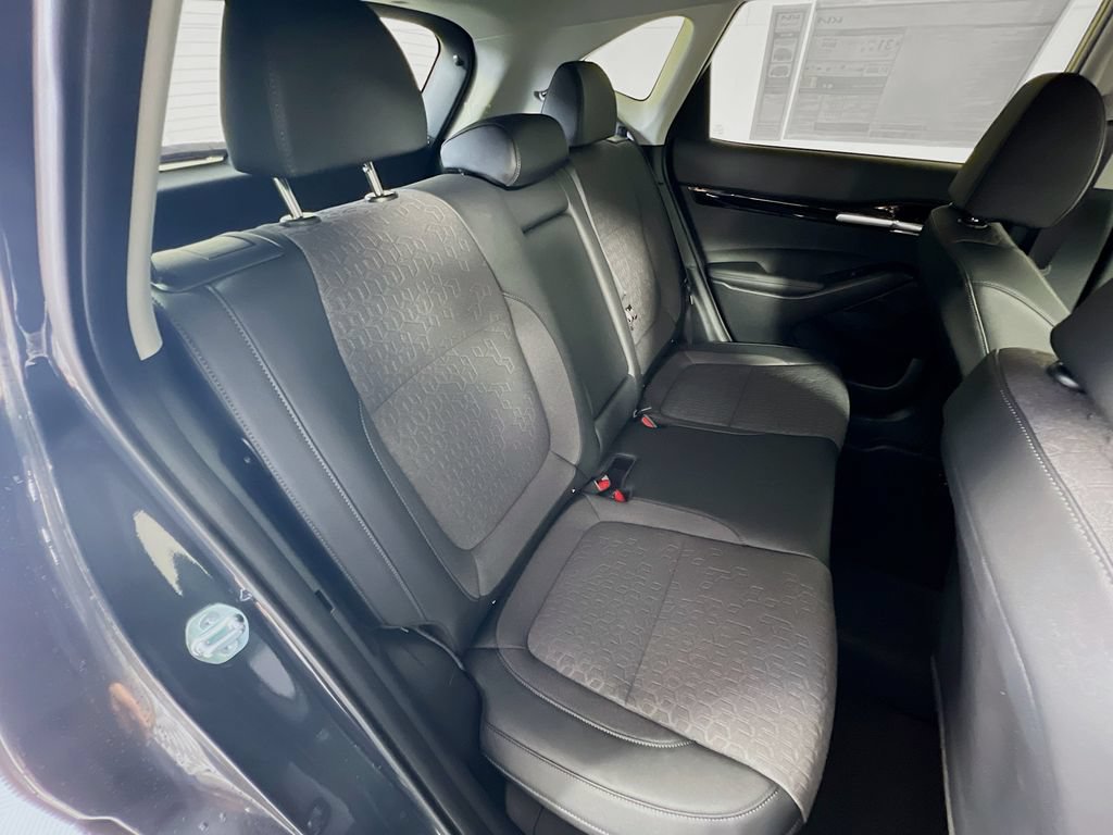 New 2026 Kia Seltos S FWD image 22