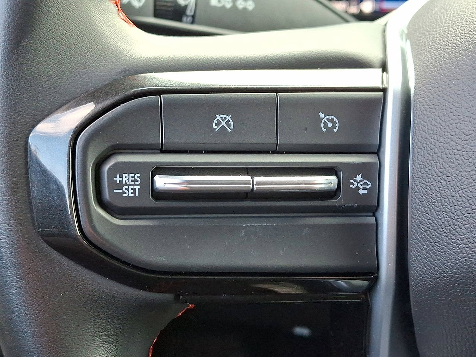 Certified 2024 Chevrolet Colorado Z71 w/ Z71 Convenience Package 2 image 17