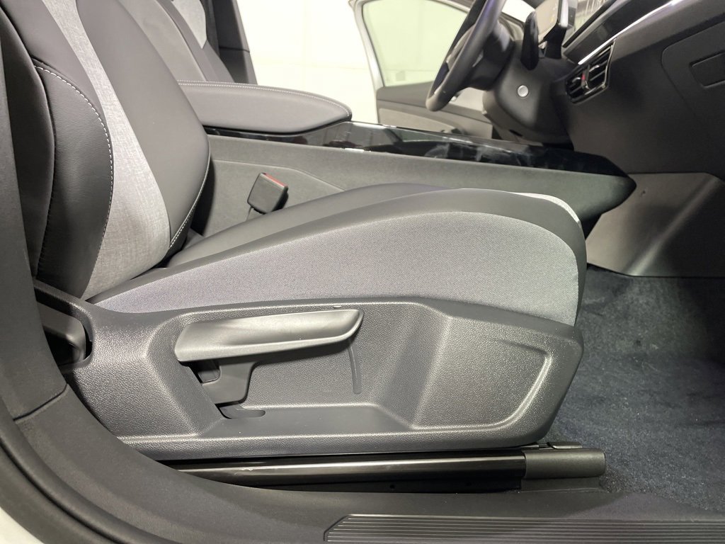 New 2026 Volkswagen ID.4 Pro image 24