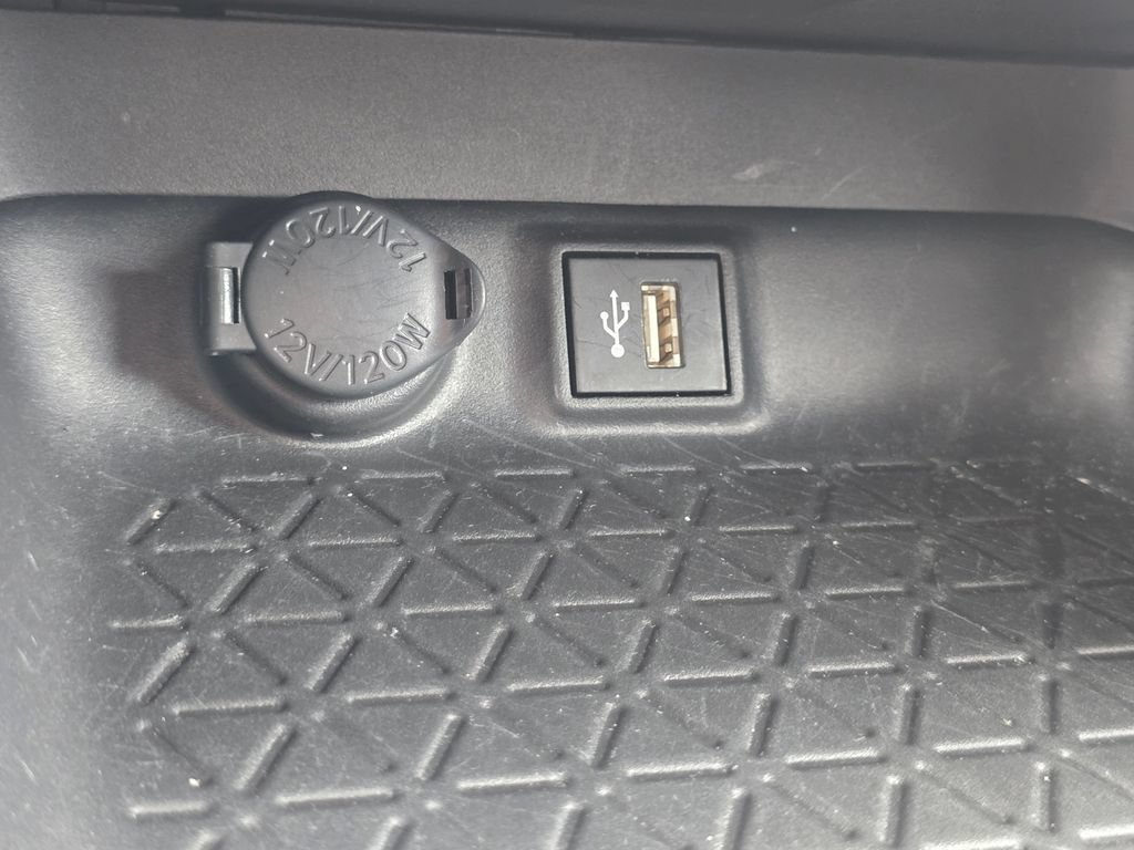 Certified 2023 Toyota RAV4 LE AWD/4WD image 29