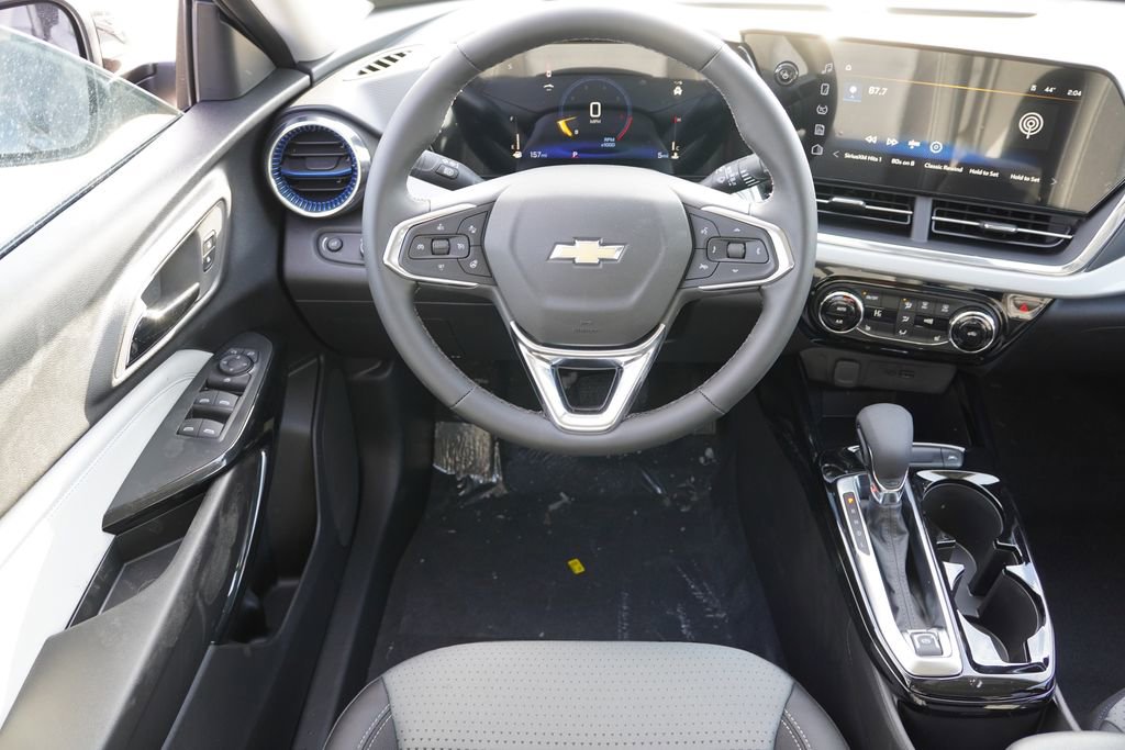 New 2026 Chevrolet Trax LT w/ Driver Confidence Package image 12