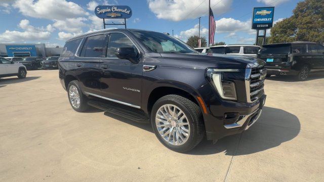 Used 2026 GMC Yukon Elevation w/ Elevation Premium Package RWD image 2