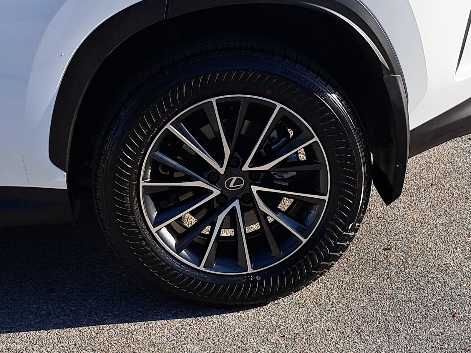 Used 2026 Lexus NX 350h AWD w/ Accessory Package (2T) image 37