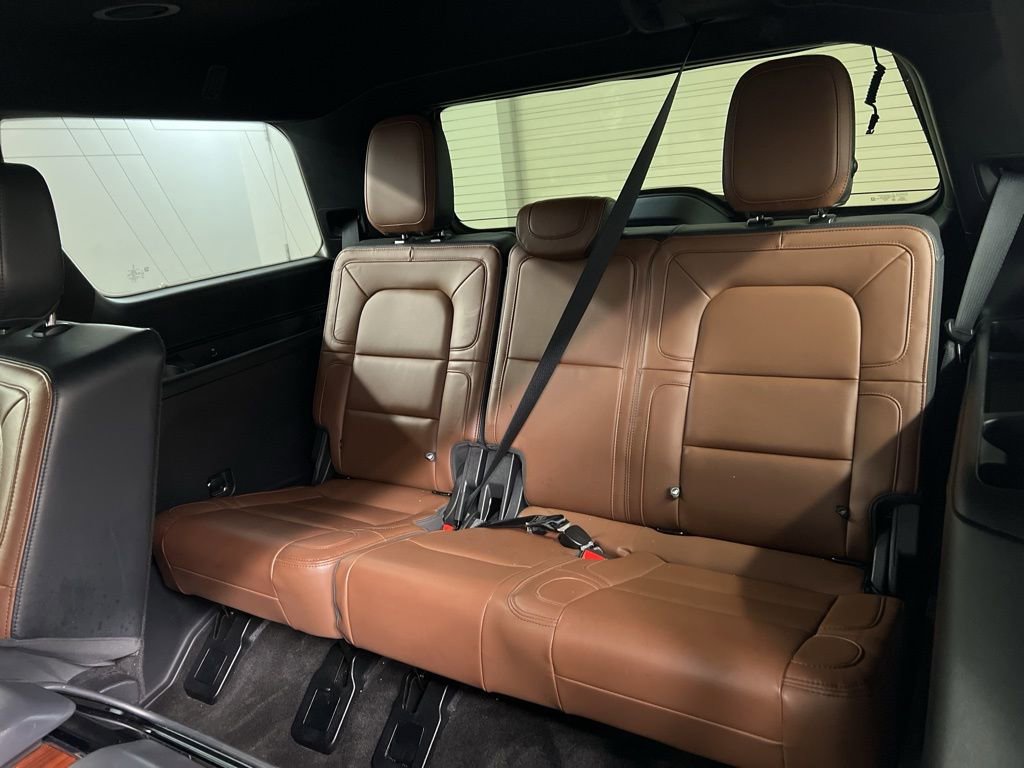 Certified 2022 Lincoln Navigator Reserve w/ Monochromatic Package image 29