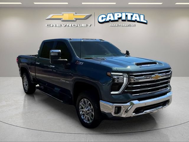 Used 2025 Chevrolet Silverado 2500 LTZ w/ LTZ Premium Package AWD/4WD image 7