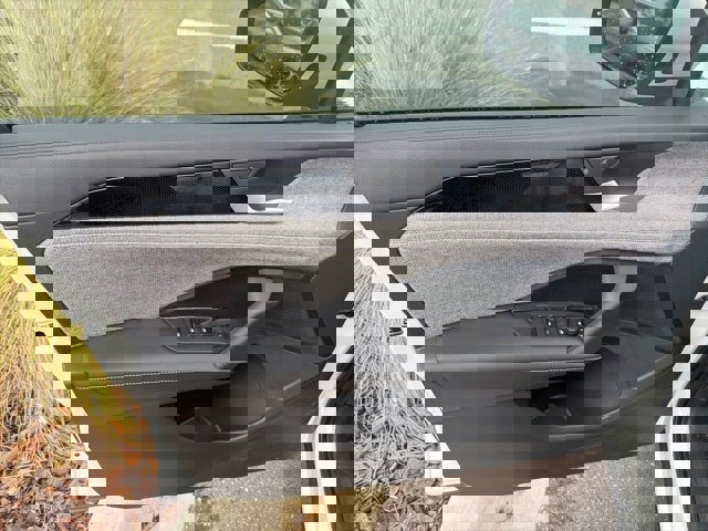 Used 2025 Volkswagen Tiguan S image 20