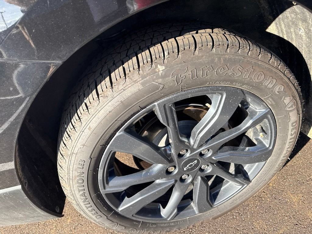 Used 2022 Chevrolet Equinox RS w/ Infotainment Package FWD image 26