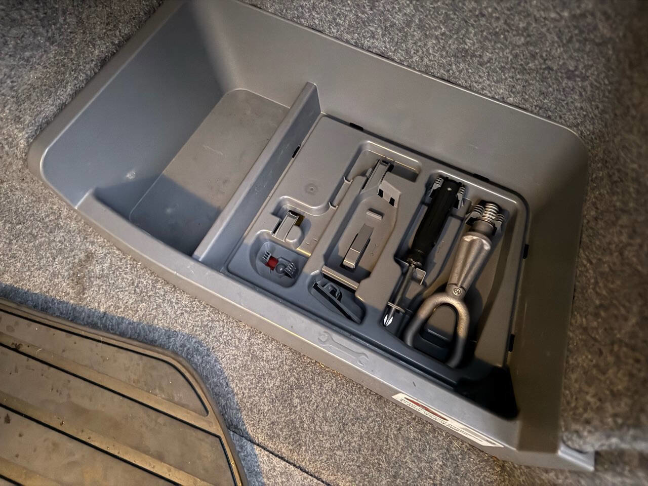 Used 2012 BMW 335i Coupe image 18