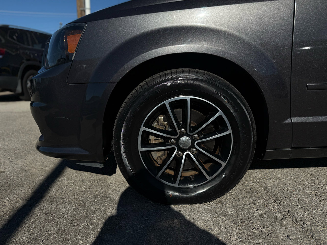 Used 2017 Dodge Grand Caravan GT image 20