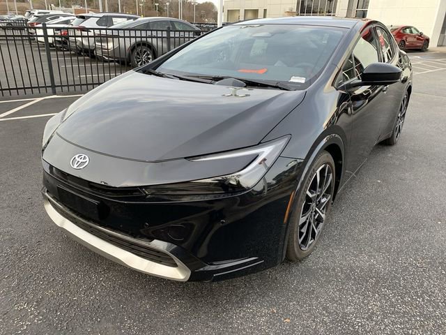 New 2025 Toyota Prius Plug-In Hybrid w/ Limited Premium Package FWD image 4