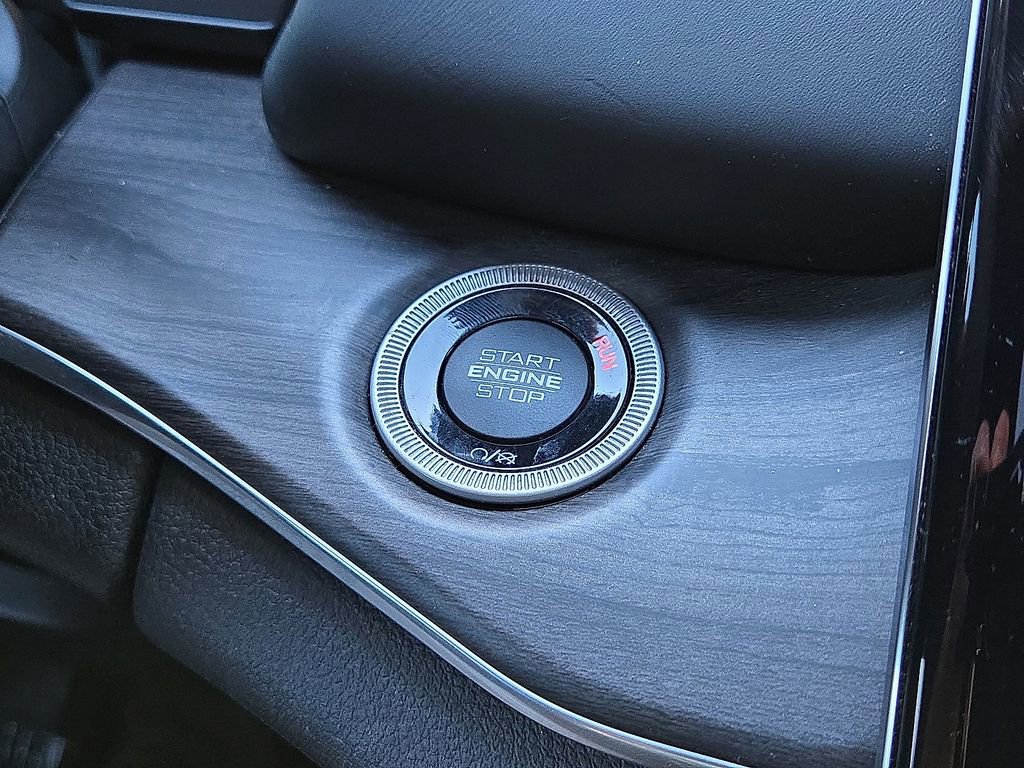 Used 2022 Jeep Grand Cherokee Overland image 31