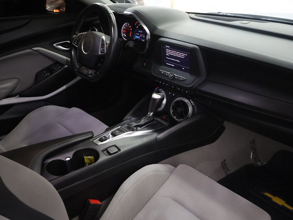 Used 2022 Chevrolet Camaro LT RWD image 11