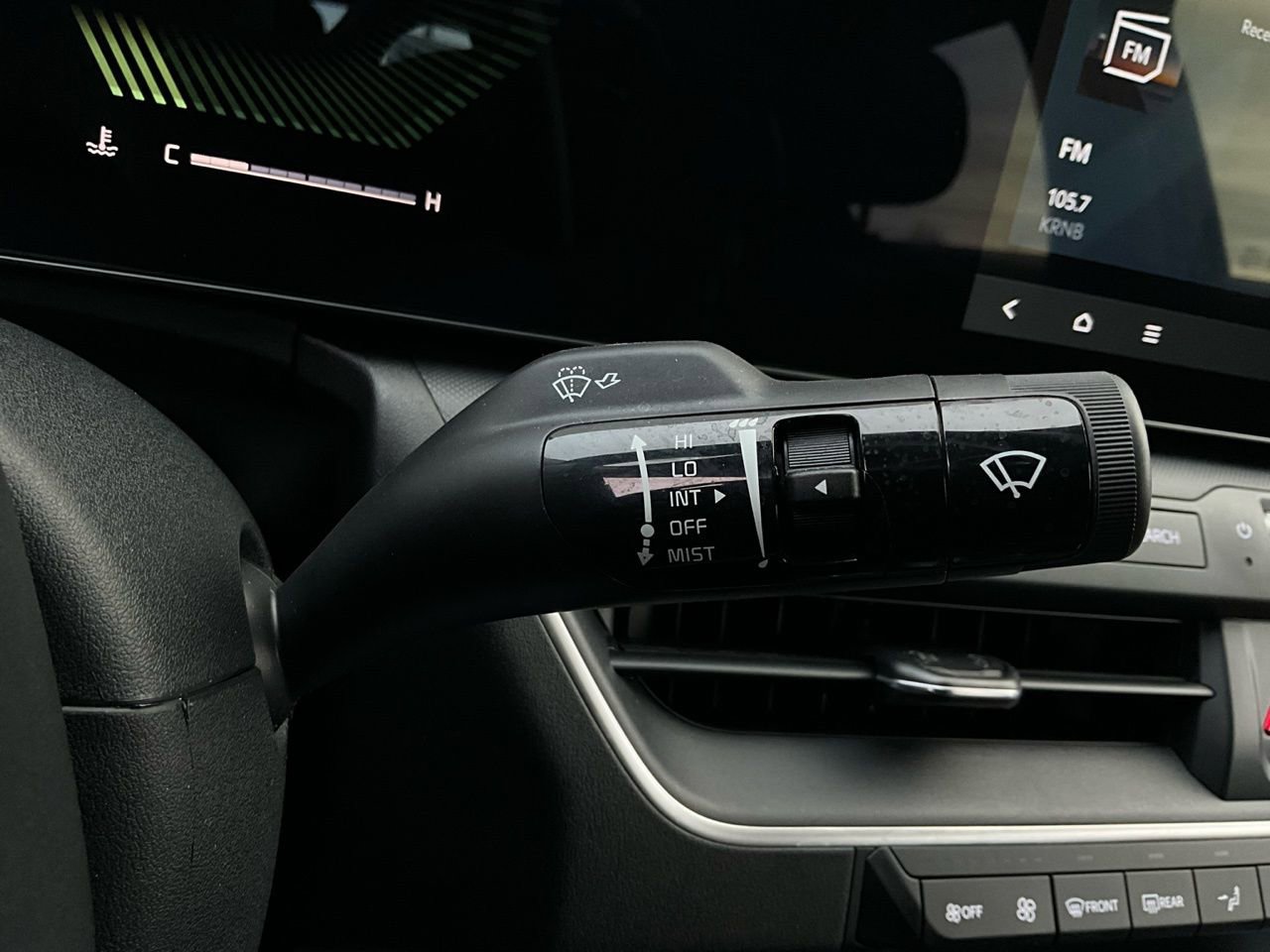 Used 2025 Kia K4 LXS image 37