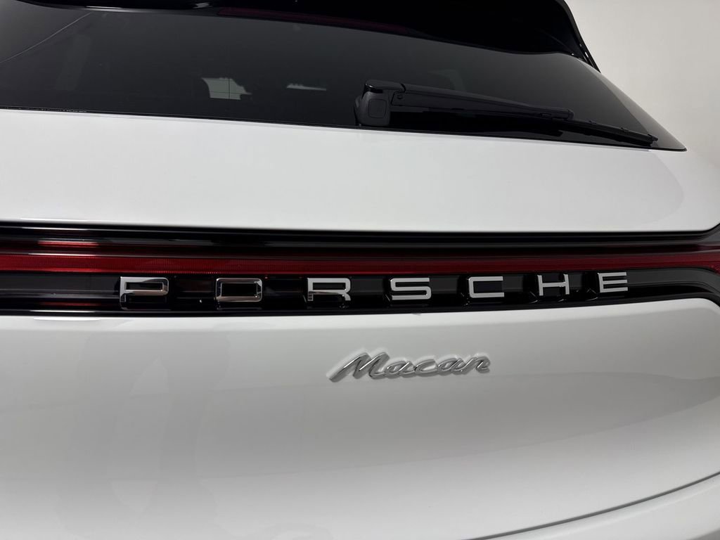 New 2026 Porsche Macan AWD/4WD image 19