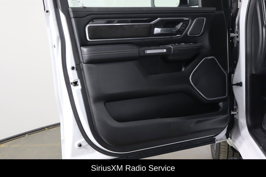 Used 2022 RAM 1500 Laramie AWD/4WD image 19