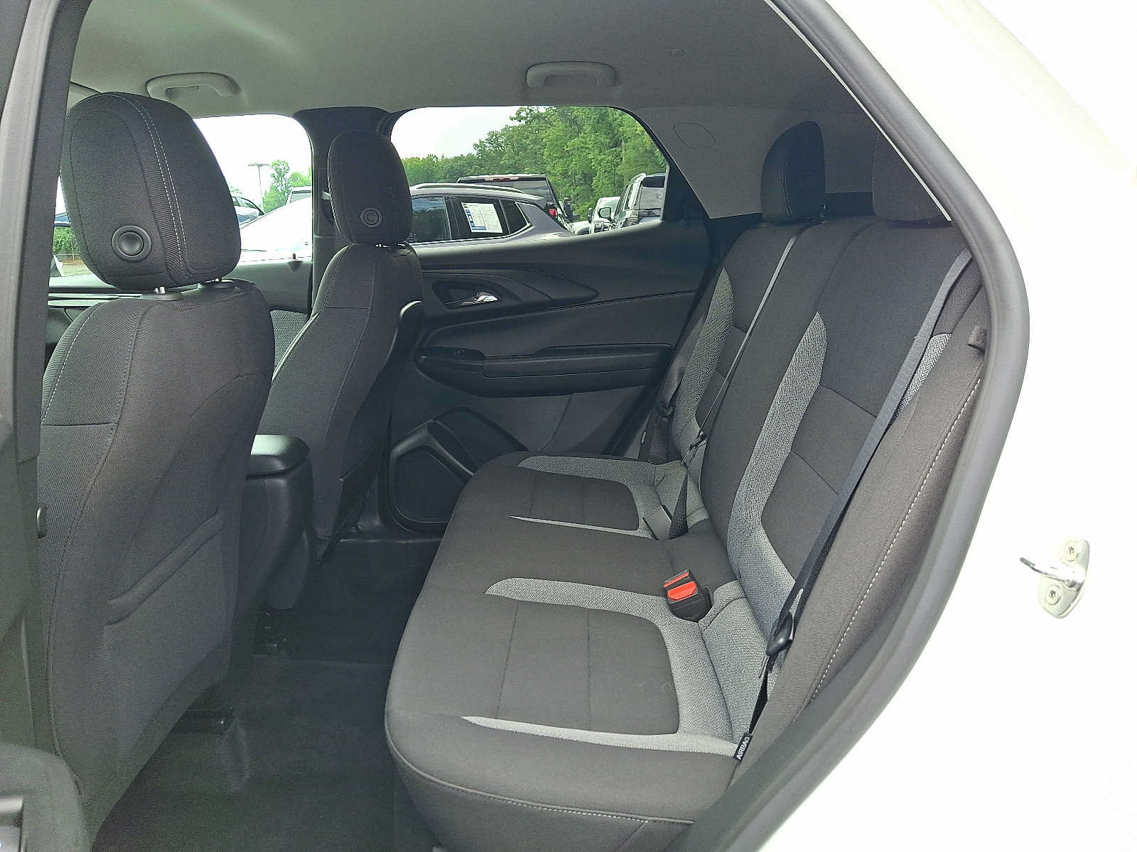 Used 2024 Chevrolet TrailBlazer LT w/ Driver Confidence Package AWD/4WD image 10