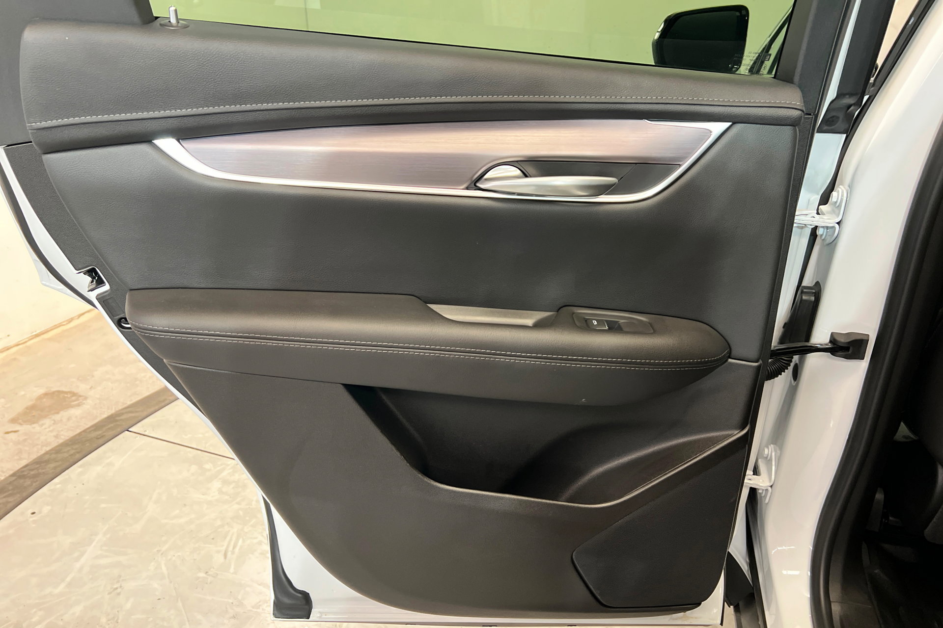 New 2025 Cadillac XT5 Luxury w/ LPO, Floor Liner Package image 19