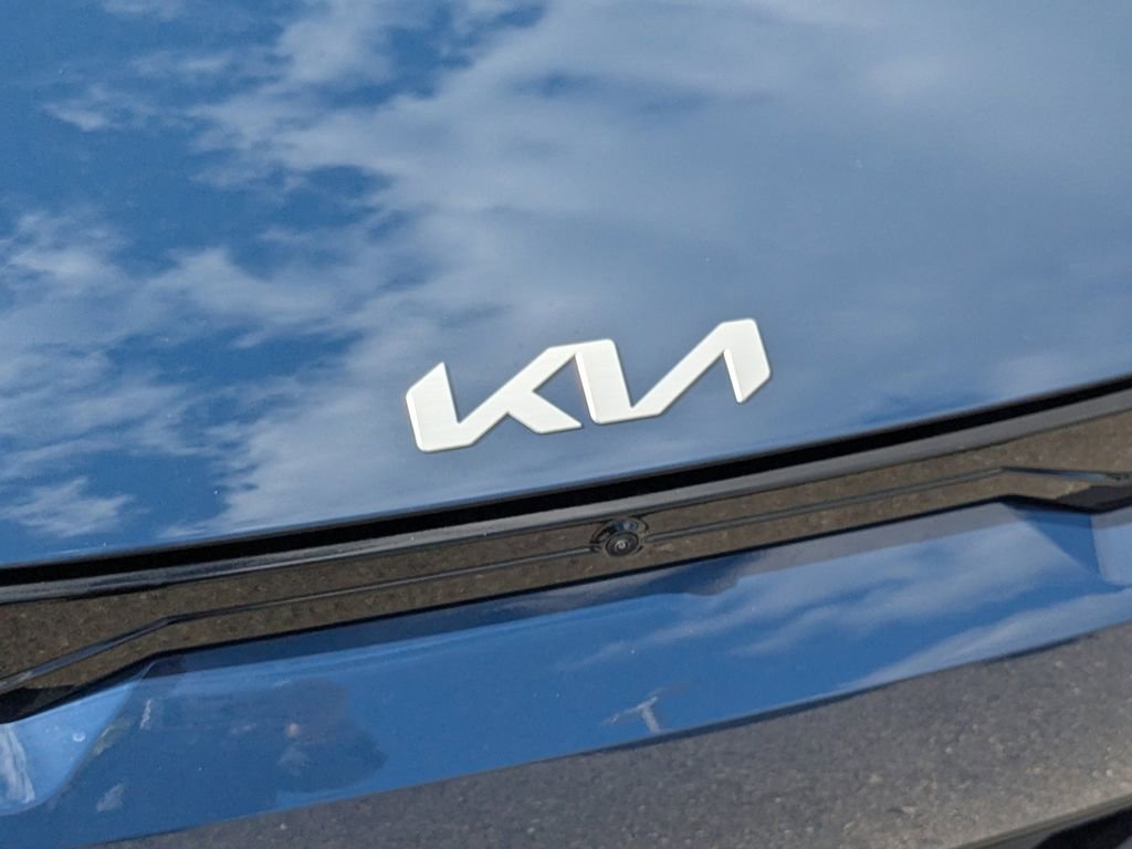 New 2025 Kia EV6 Light w/ Light LR Technology Package RWD image 11