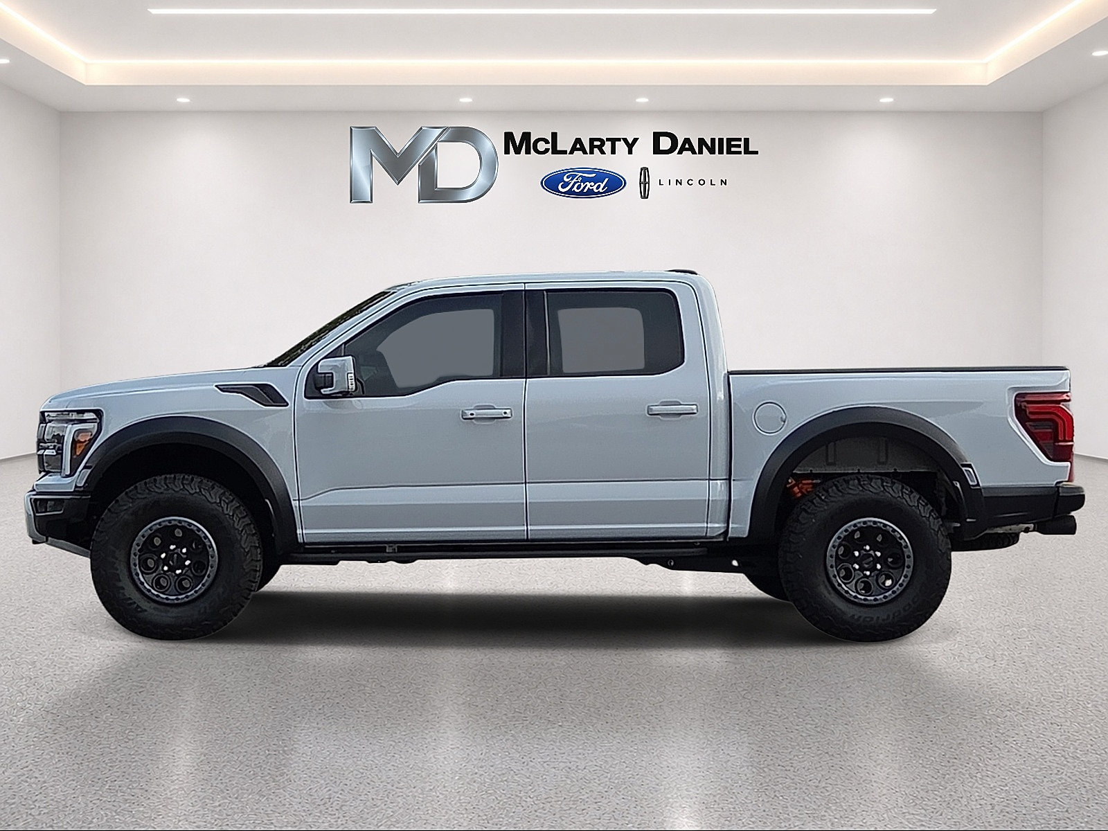 Certified 2025 Ford F150 Raptor AWD/4WD image 3