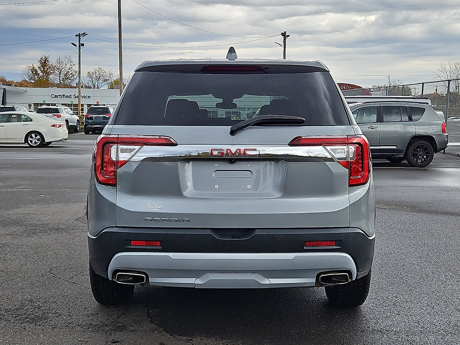 Certified 2023 GMC Acadia SLE image 5