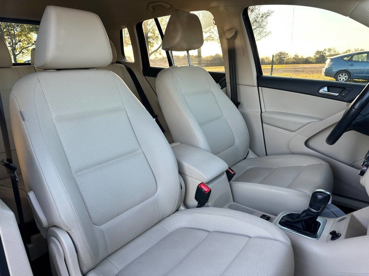 Used 2016 Volkswagen Tiguan S image 33