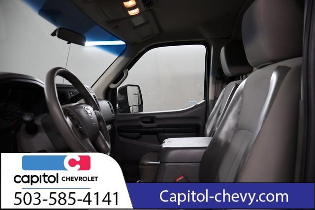 Used 2014 Nissan NV 3500 SV w/ Technology Package RWD image 13