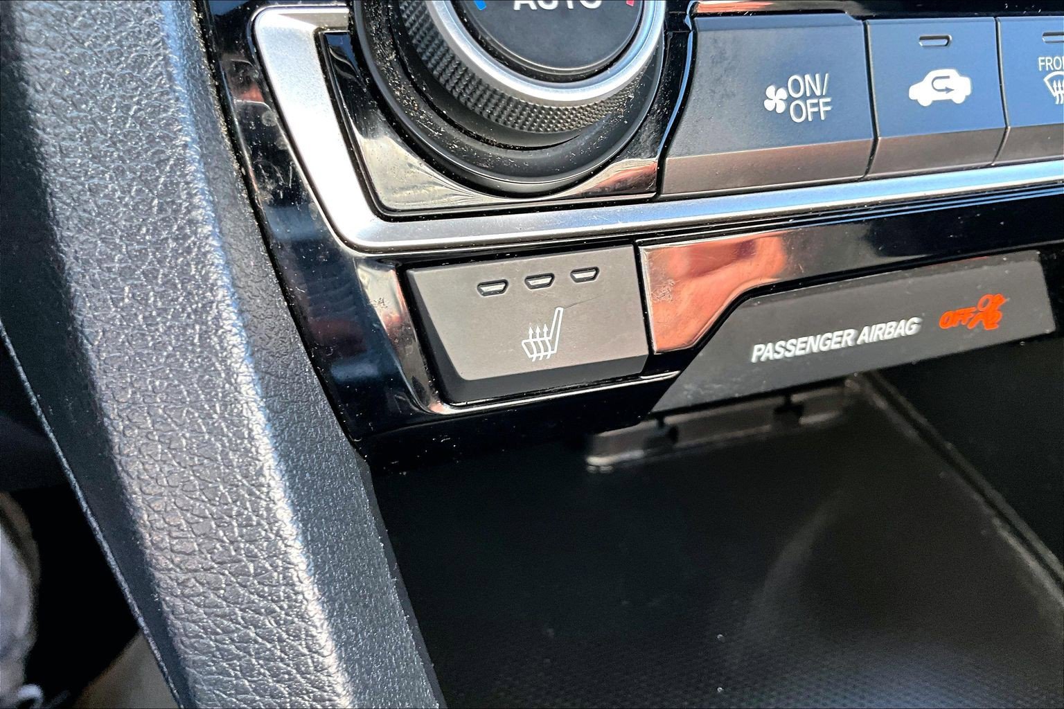 Used 2019 Honda Civic EX image 32