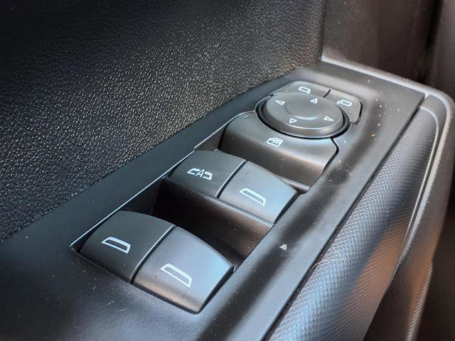 Used 2023 Chevrolet Silverado 1500 Custom image 16