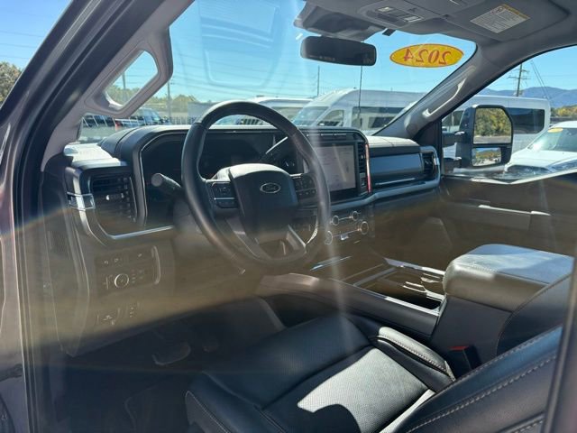 Used 2024 Ford F250 Lariat image 12