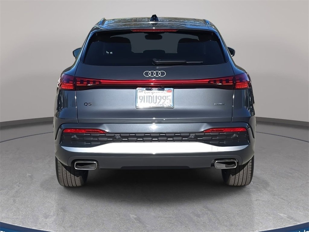 Certified 2025 Audi Q5 2.0T Premium w/ Convenience Package image 4