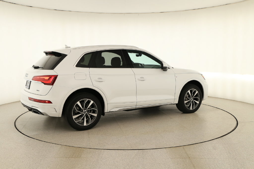 Certified 2024 Audi Q5 2.0T Premium w/ Convenience Package AWD/4WD image 7
