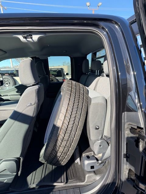 New 2025 Ford F450 XLT w/ XLT Value Package AWD/4WD image 16