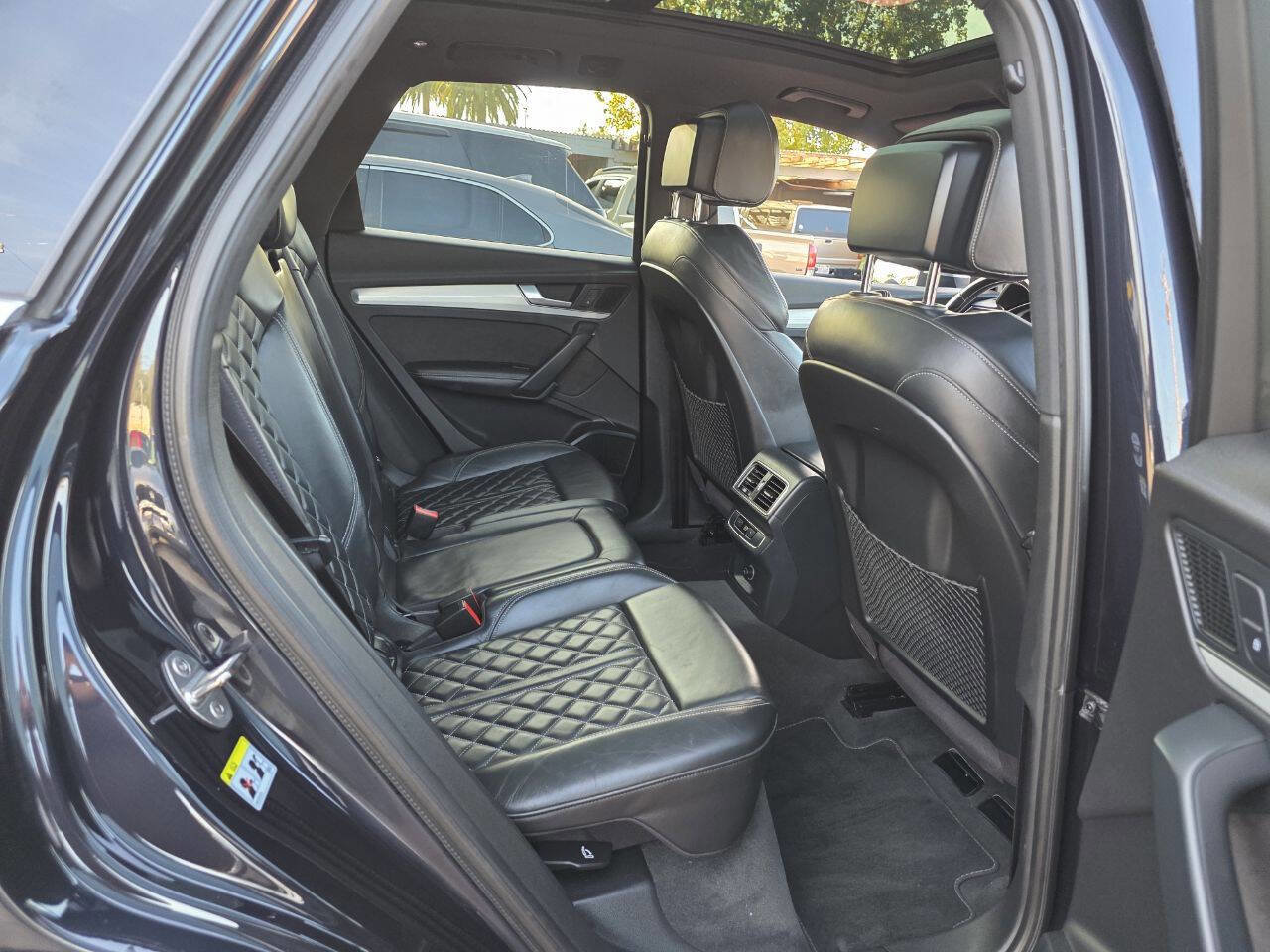 Used 2018 Audi SQ5 Premium Plus AWD/4WD image 17